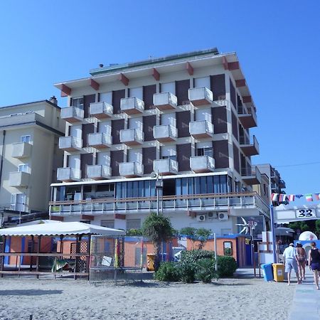 Hotel Suprem Rimini Exteriör bild