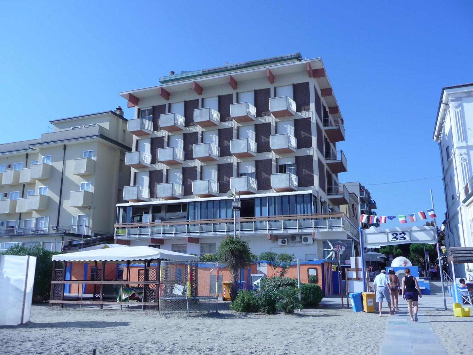 Hotel Suprem Rimini Exteriör bild